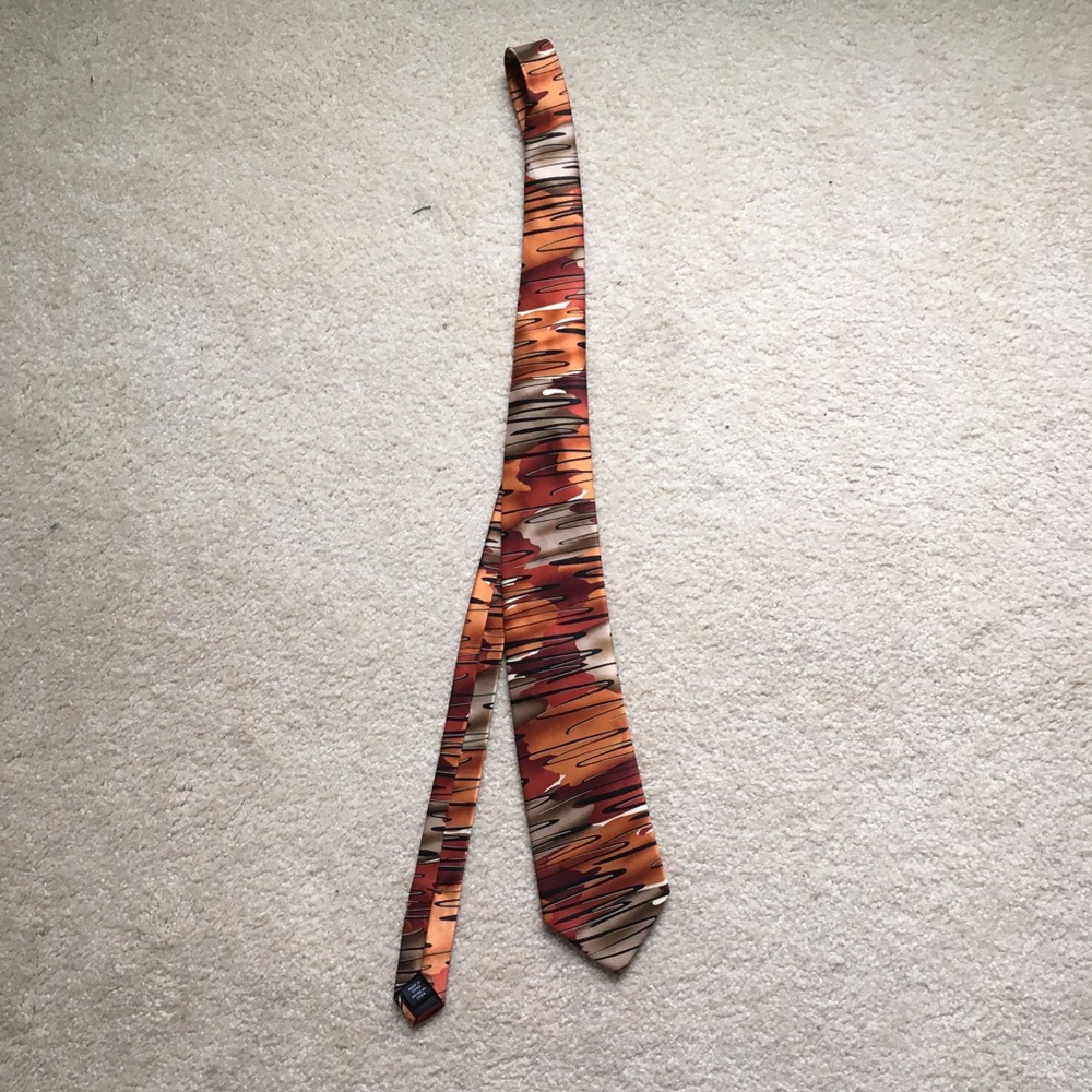 Abstract design tie